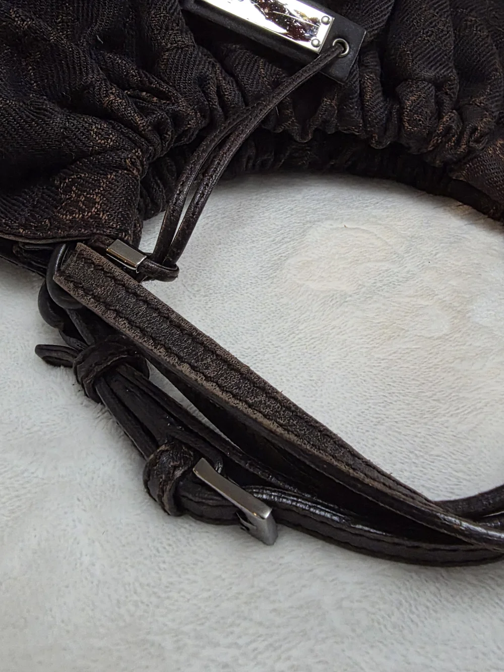 Vintage Gucci GG Monogram Canvas Hobo Bag – Tom Ford Era - Picture 10 of 16